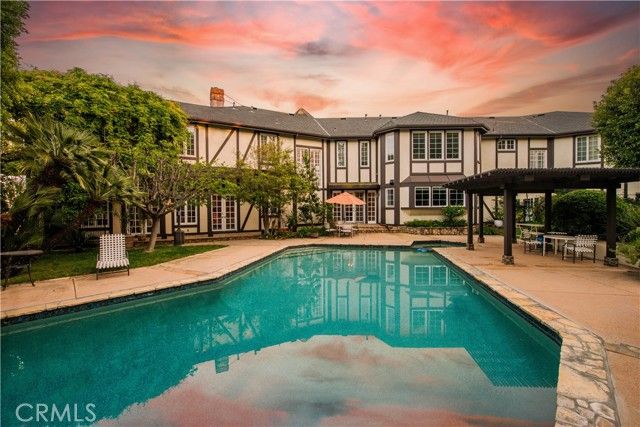 3155 Stone Oak Drive, Los Angeles, CA 90049