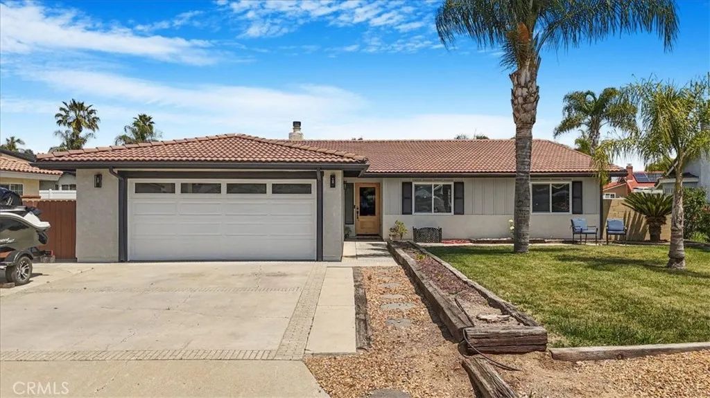 23662 Fair Weather, Canyon Lake, CA 92587