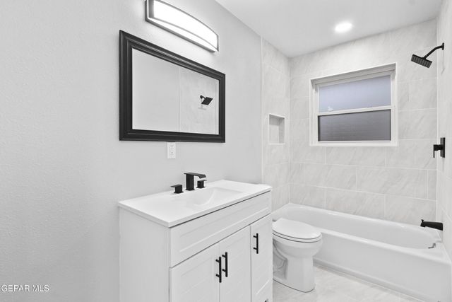 3202 Wedgewood Drive, El Paso, TX 79925