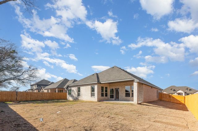 620 Alaina Drive, Desoto, TX 75115