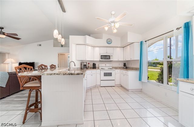 1308 SE 21st TER, Cape Coral, FL 33990