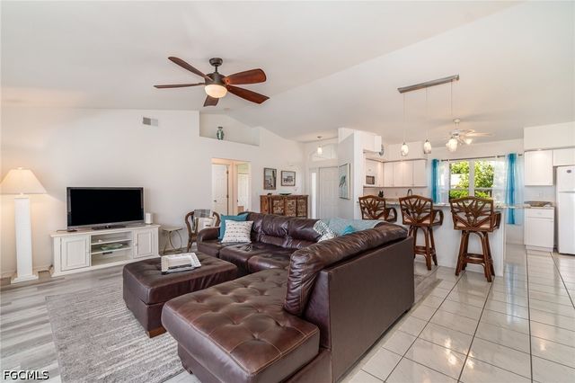 1308 SE 21st TER, Cape Coral, FL 33990