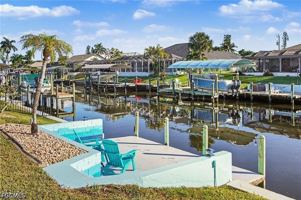 1308 SE 21st TER, Cape Coral, FL 33990