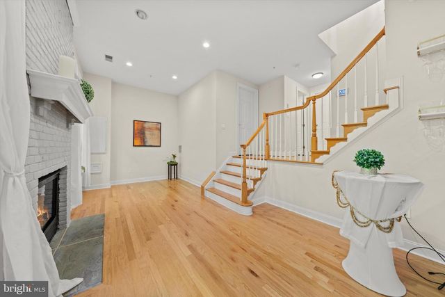 8609 TERRACE GARDEN WAY, Bethesda, MD 20814
