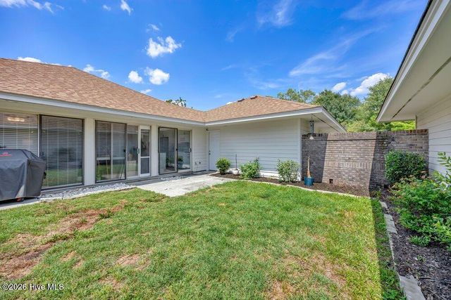 908 Summerlin Falls Court, Wilmington, NC 28412