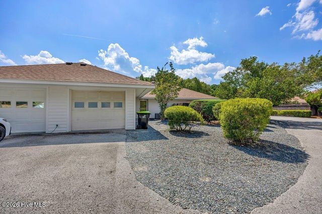 908 Summerlin Falls Court, Wilmington, NC 28412