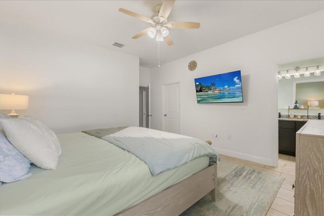 13657 SW 33RD CIRCLE, Ocala, FL 34473