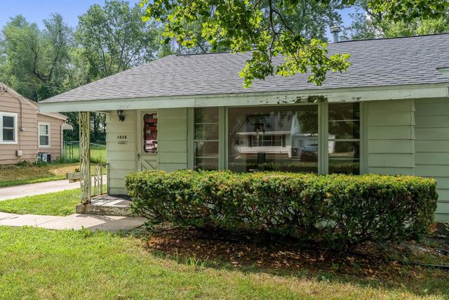 1538 Vernon Avenue, Beloit, WI 53511