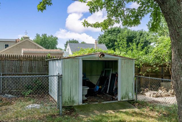 1538 Vernon Avenue, Beloit, WI 53511