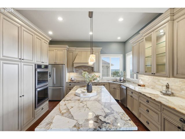 5237 Nw FERNRIDGE Dr, Camas, WA 98607