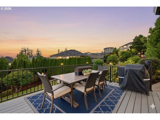 5237 Nw FERNRIDGE Dr, Camas, WA 98607