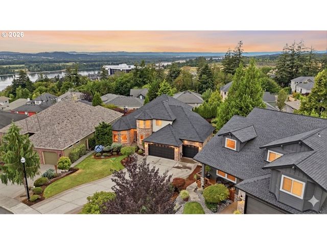 5237 Nw FERNRIDGE Dr, Camas, WA 98607