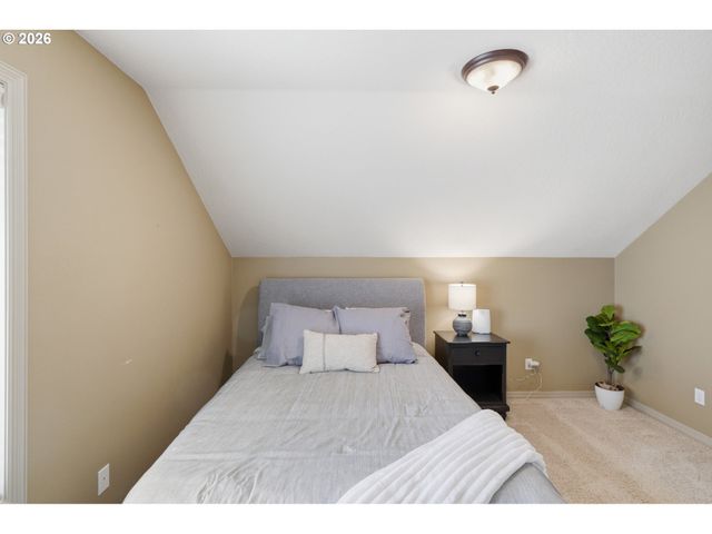 5237 Nw FERNRIDGE Dr, Camas, WA 98607