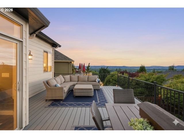 5237 Nw FERNRIDGE Dr, Camas, WA 98607