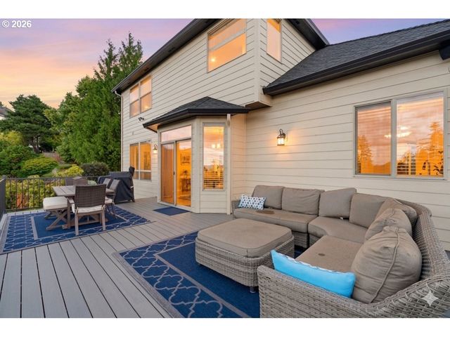 5237 Nw FERNRIDGE Dr, Camas, WA 98607