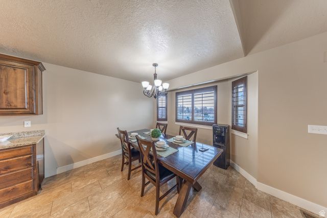 2529 N 1000 E, Layton, UT 84041