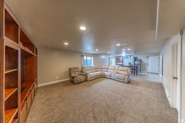 2529 N 1000 E, Layton, UT 84041
