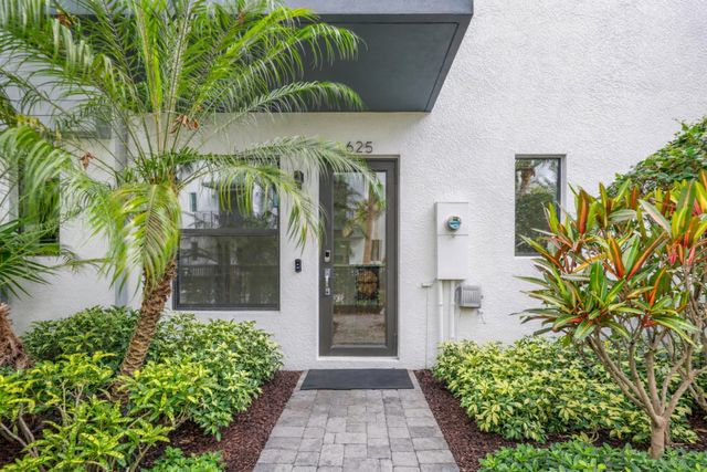 625 NE 22nd Drive, Wilton Manors, FL 33305