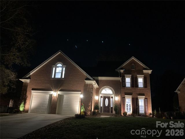 3009 Planters Walk Court, Charlotte, NC 28210