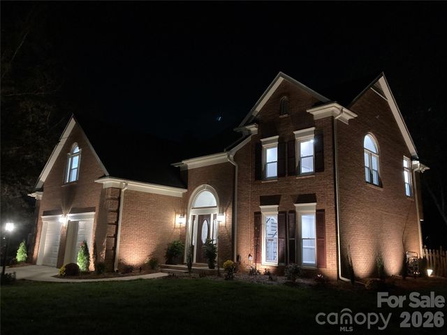3009 Planters Walk Court, Charlotte, NC 28210