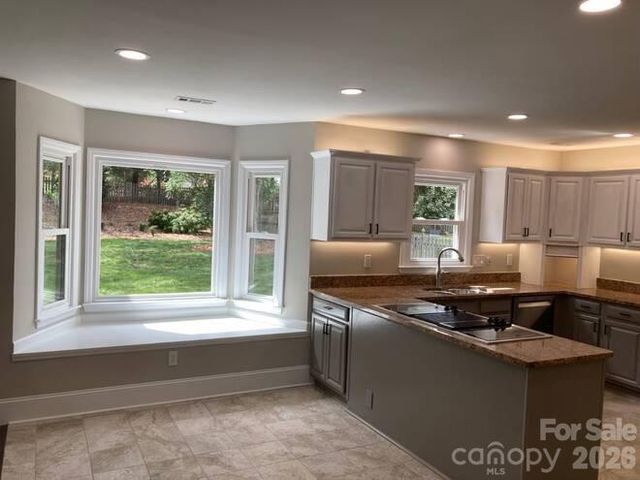 3009 Planters Walk Court, Charlotte, NC 28210