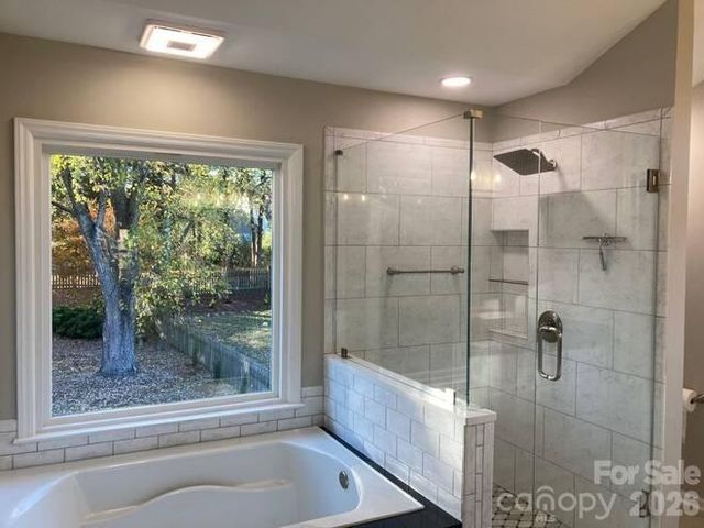3009 Planters Walk Court, Charlotte, NC 28210