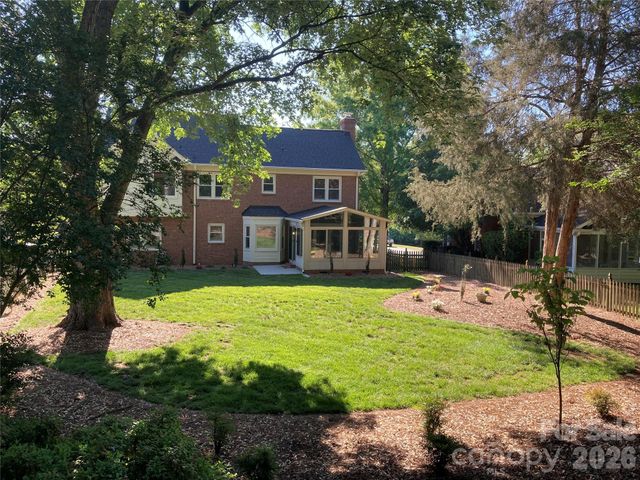 3009 Planters Walk Court, Charlotte, NC 28210