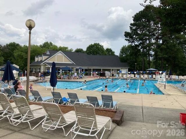 3009 Planters Walk Court, Charlotte, NC 28210