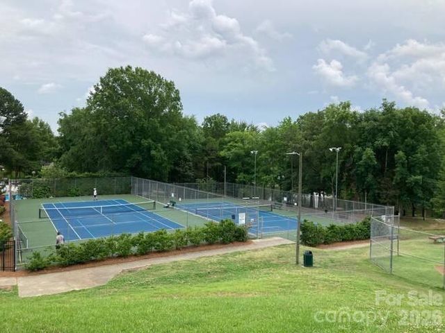 3009 Planters Walk Court, Charlotte, NC 28210
