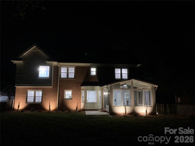 3009 Planters Walk Court, Charlotte, NC 28210