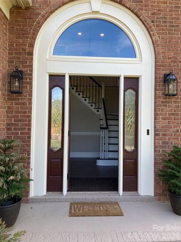 3009 Planters Walk Court, Charlotte, NC 28210