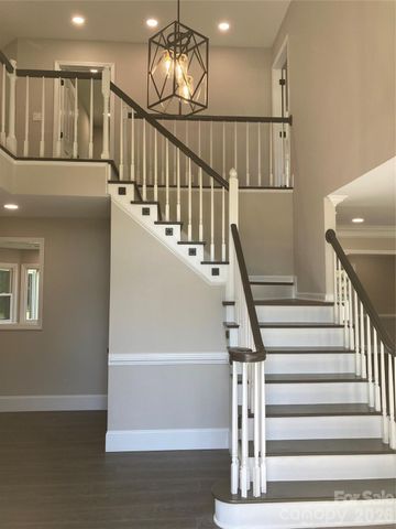 3009 Planters Walk Court, Charlotte, NC 28210