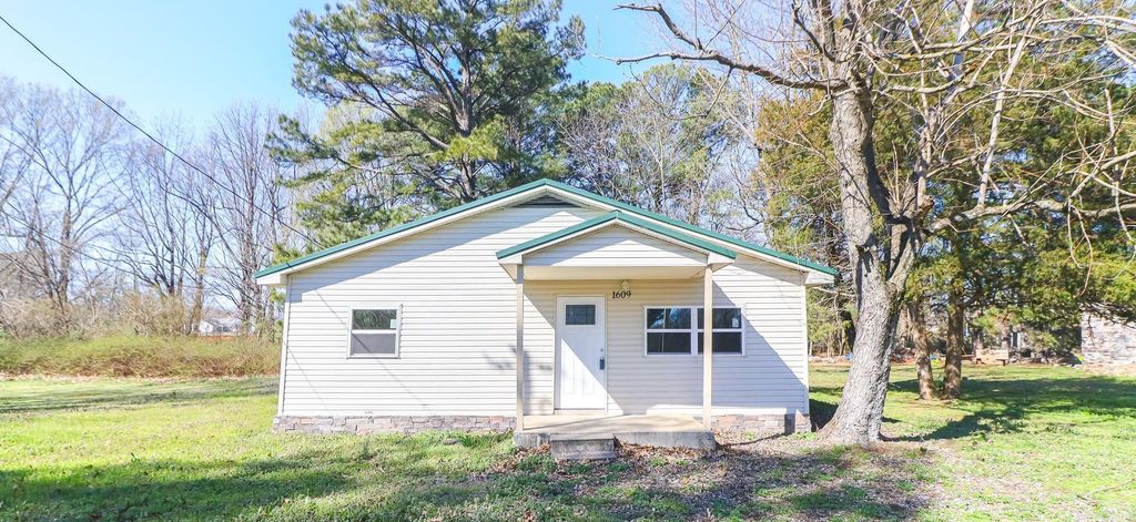 1609 Granger Drive, Jonesboro, AR 72401
