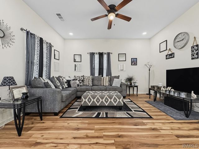 2817 18th, Tuscaloosa, AL 35401