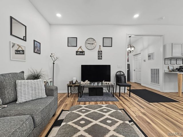 2817 18th, Tuscaloosa, AL 35401