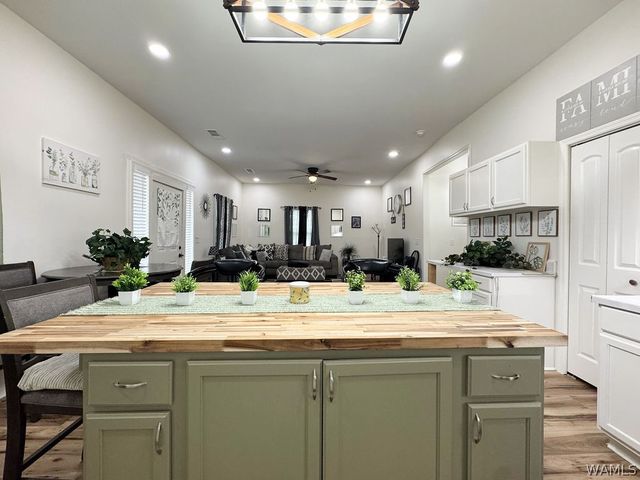 2817 18th, Tuscaloosa, AL 35401