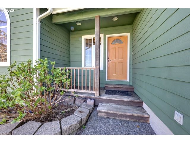 682 Nw 9TH St, Warrenton, OR 97146