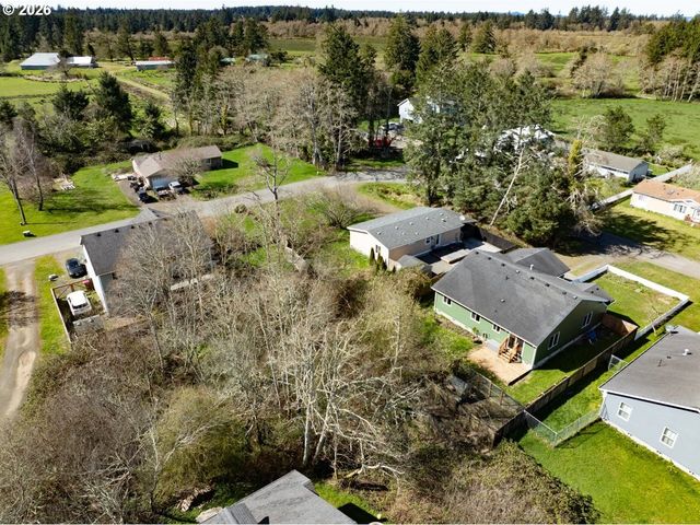 682 Nw 9TH St, Warrenton, OR 97146