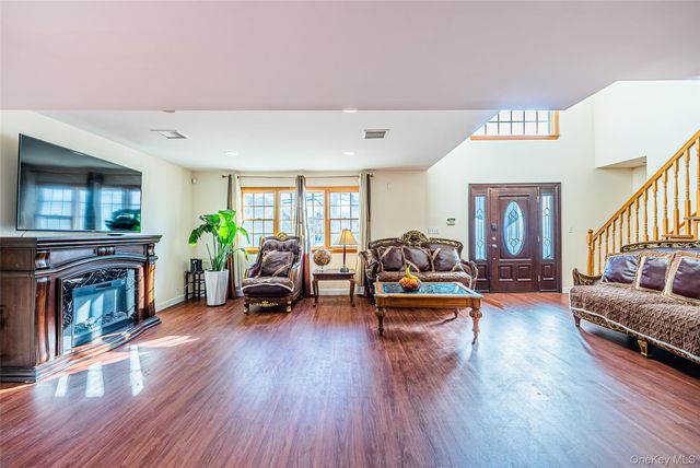 45-12 244th Street, Little Neck, NY 11362