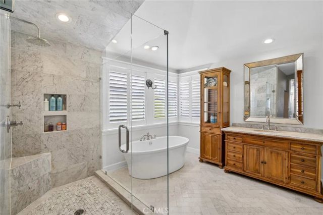 33 Brownsbury, Laguna Niguel, CA 92677
