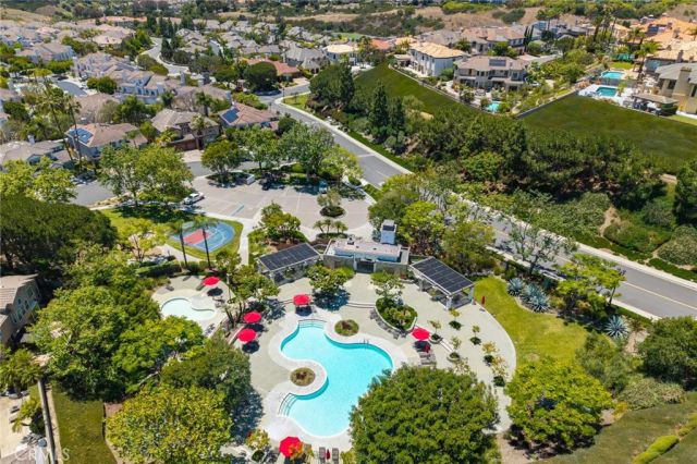 33 Brownsbury, Laguna Niguel, CA 92677