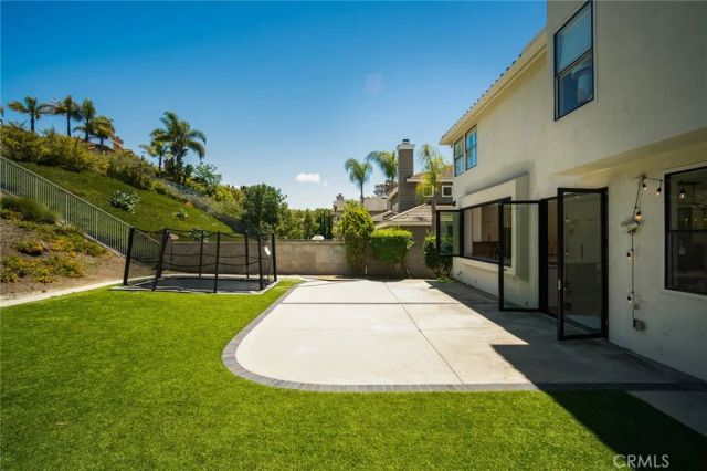 33 Brownsbury, Laguna Niguel, CA 92677