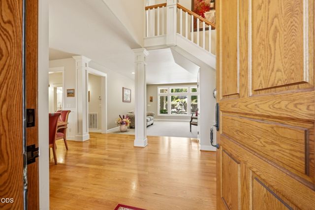 631 Seventh Fairway Drive, Medford, OR 97504