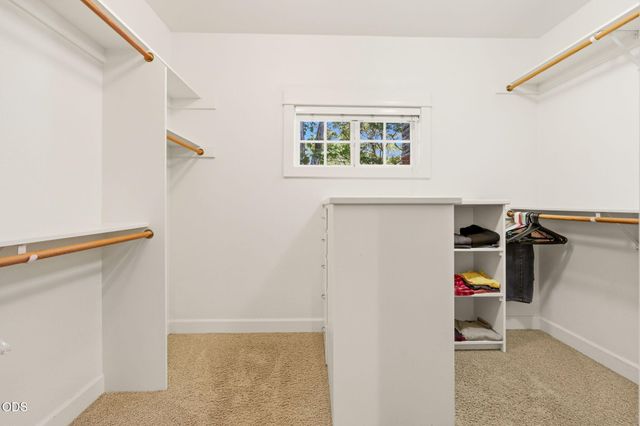 631 Seventh Fairway Drive, Medford, OR 97504