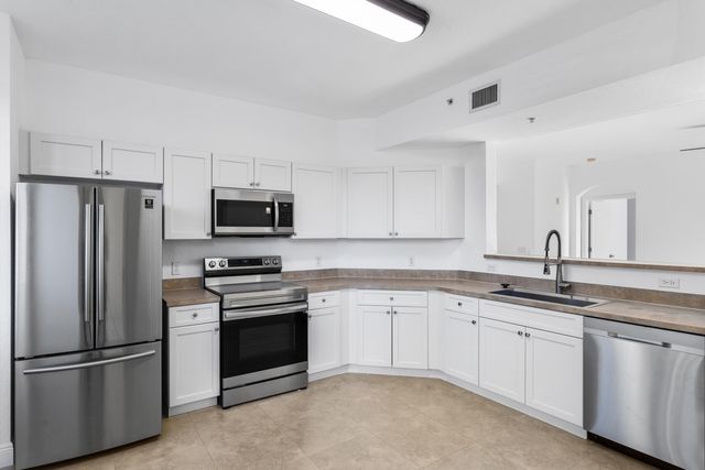 11029 Legacy Boulevard 202, Palm Beach Gardens, FL 33410