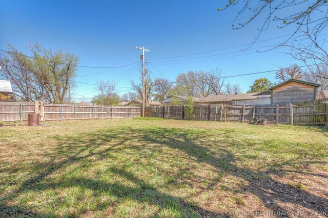 553 S 97th East Place, Tulsa, OK 74128