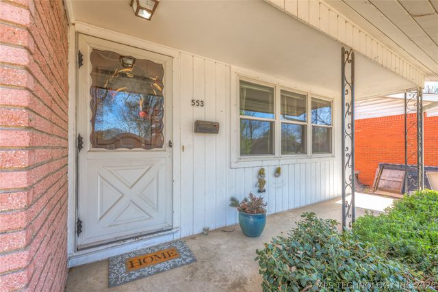 553 S 97th East Place, Tulsa, OK 74128