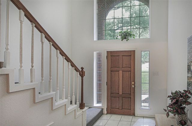 200 Lakefront Drive, Onalaska, TX 77360