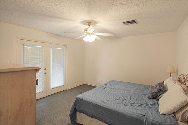 200 Lakefront Drive, Onalaska, TX 77360