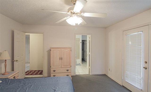 200 Lakefront Drive, Onalaska, TX 77360